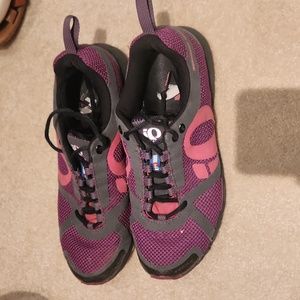 Pearl Izumi Shoes Size 9